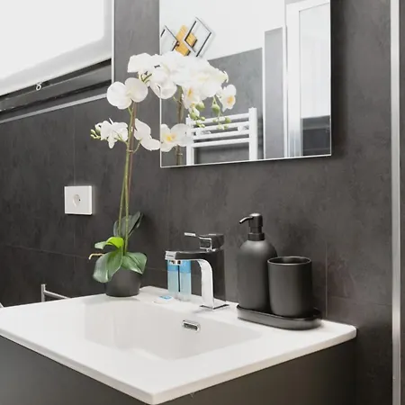 Easylife - Dimora Di Lusso A In Zona Colonne Daire